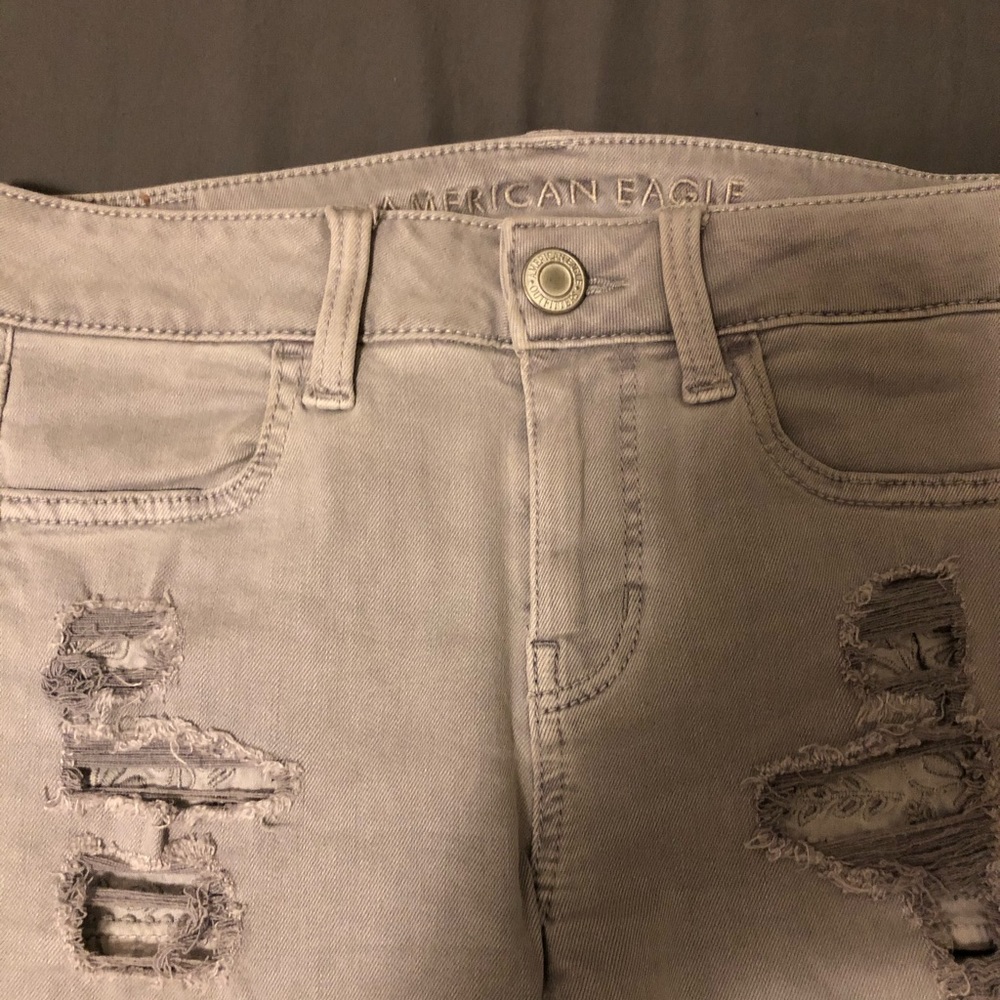 American eagle ripped jeans NWOT
